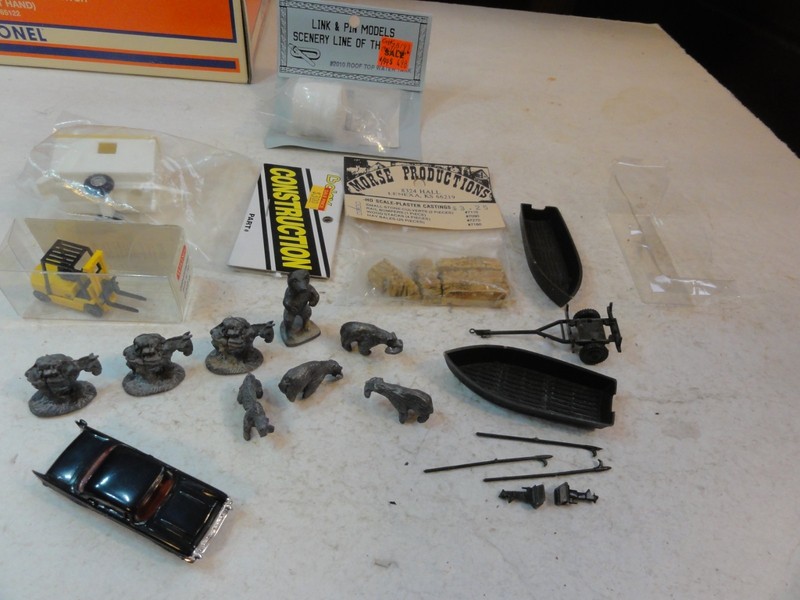 HO SCENICS,BEARS FISHING, BURROWS, FORKLIFT,BOATS,MOTORS, TRAILER & MORE
