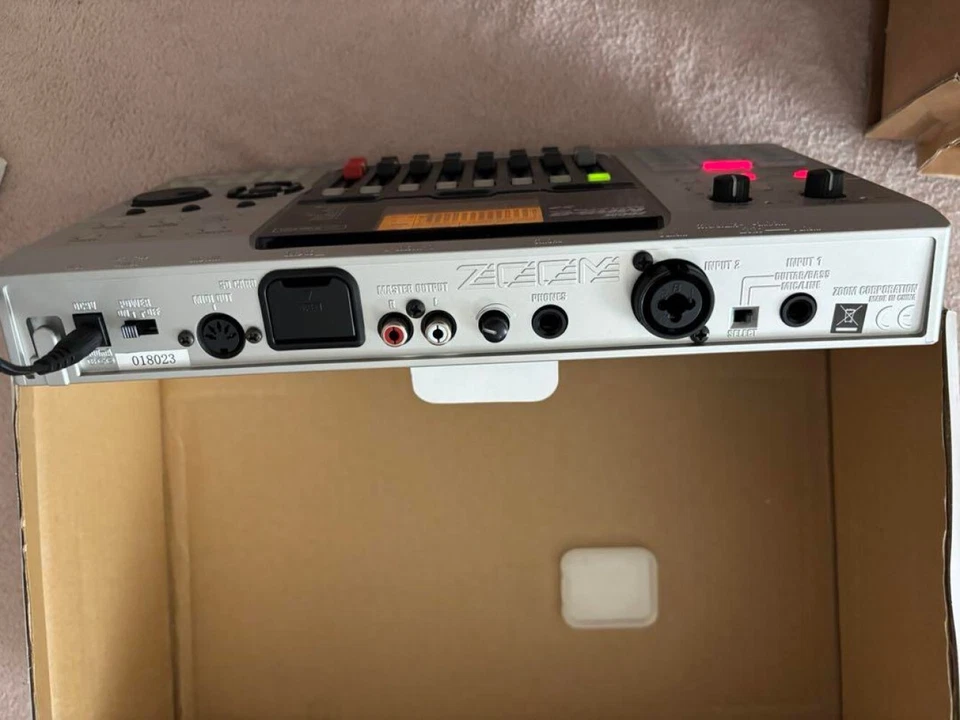 Rare Zoom MRS-8 Multi-trak Recording Studio Recorder MRS8 Portable Silver F/S JP - Image 2 of 4