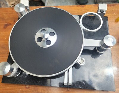 Oracle Delphi MK V Stereo Turntable SME IV No Tonearm Or Cartridge 