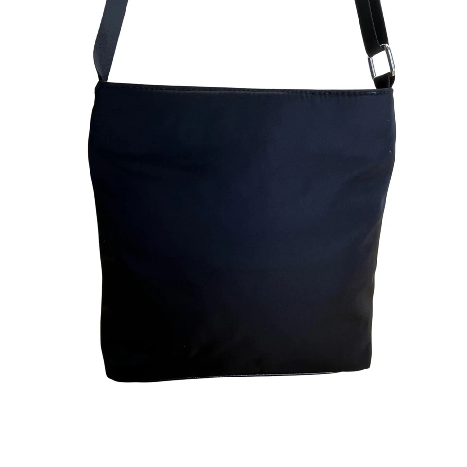 Bolso Bandolera Nautica Diver Negro Nylon con Correa Ajustable y Bolsillo con Cremallera Foto 3 de 4