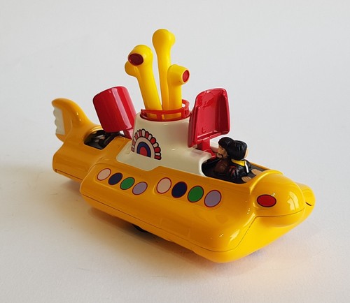 Corgi Model Club 603, The Beatles Yellow Submarine & CoA, Superb Mint Condition - Picture 5 of 15