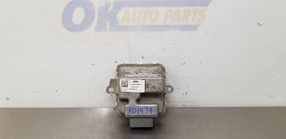 Módulo de controle de reboque 15 GMC SIERRA DENALI 2500 23114650 - Imagem 2 de 4