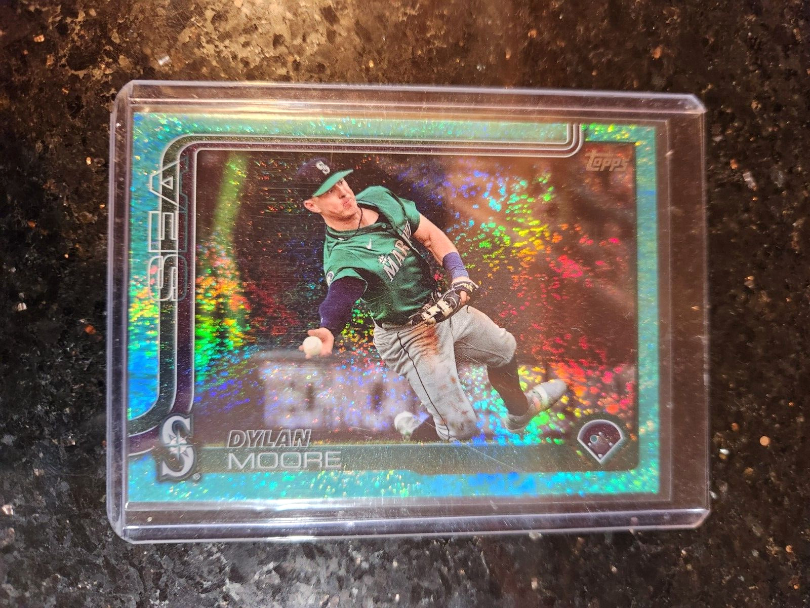 2025 Topps Series 1 Dylan Moore SP Aqua Holo Foil Seattle Mariners #105