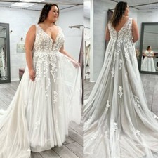 Bohemian Plus Size Wedding Dresses V Neck Lace Appliques Court Train Bridal Gown