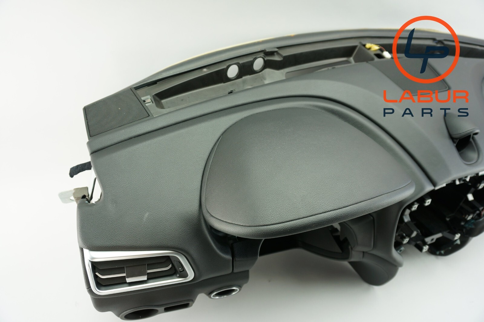 M157 14-17 Maserati Ghibli Dash Dashboard w/ Glove Box Storage Compartment DB96