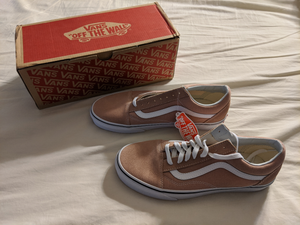 mahogany rose true white vans