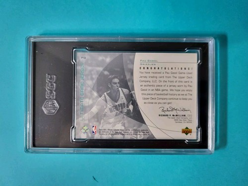 2002-03 UD Ultimate Collection Ultimate Game Jersey #PG Pau Gasol /250 SGC 8.5 - Picture 3 of 3