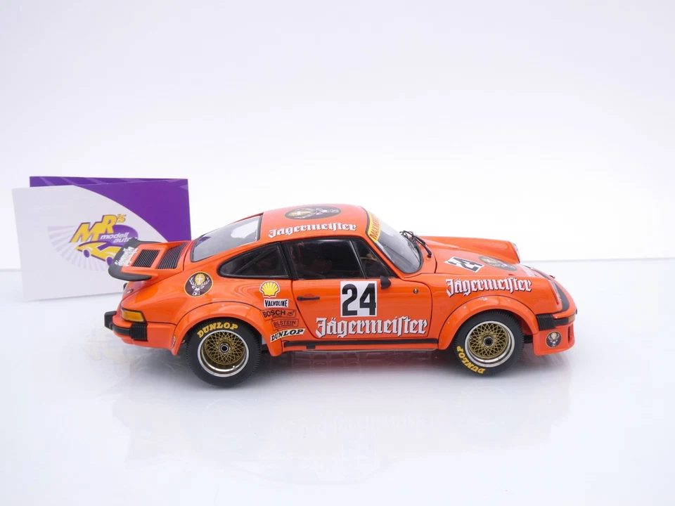 Exoto 18095 # Porsche 934 RSR #24 1000km Nürburgring 1976 " Jägermeister " 1:18 - Bild 4 von 4