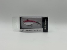 13 Fishing - Magic Man 40 - 1 1/2" - Lipless Crankbait - Tickle Me Pink
