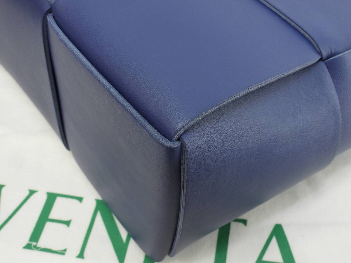 Bottega Veneta Small Arco Tote Bag Blue Leather Handbag Very Good thumbnail 7