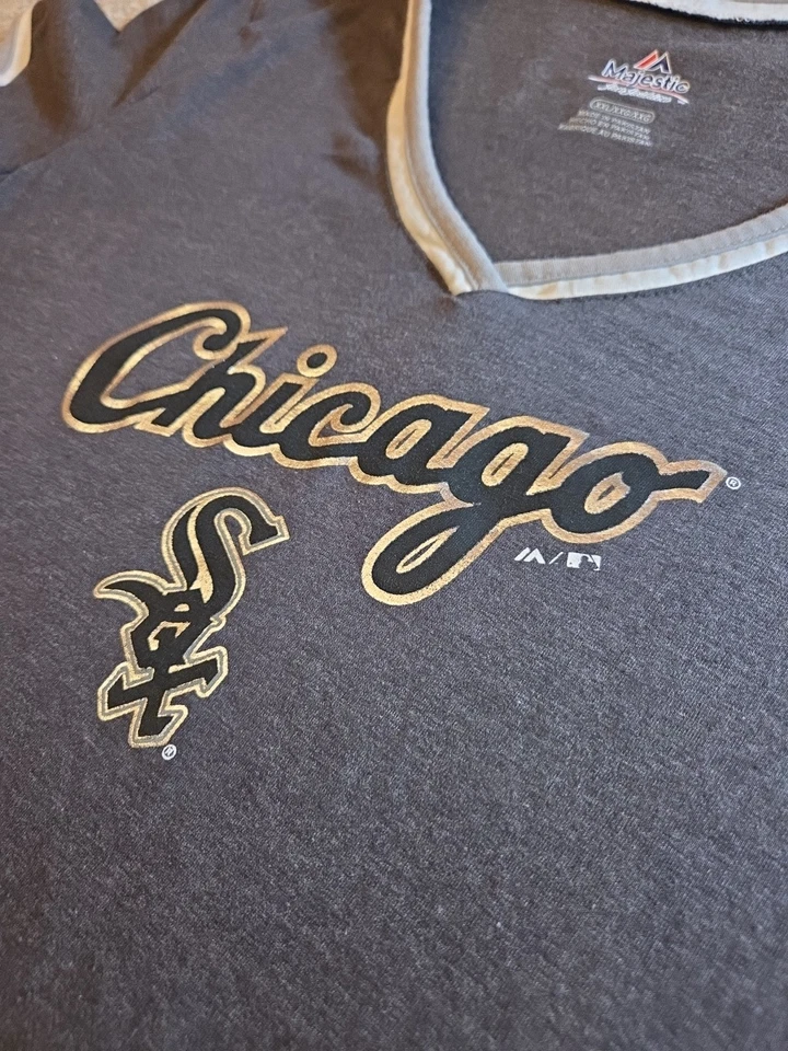 Camiseta feminina Chicago White Sox gola V XXL Majestic MLB beisebol cinza prata - Imagem 4 de 4