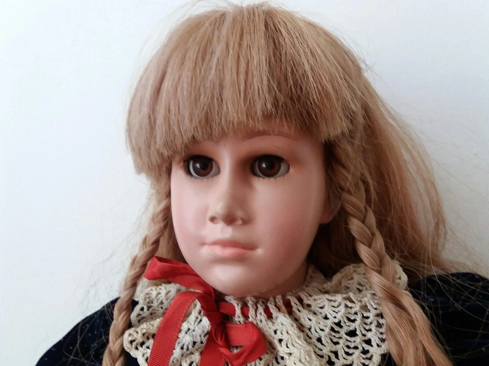 Sabine Esche Wernicke Puppe 1984 Jahr Vinyl Künstlerpuppe Limitiert markiert - Bild 2 von 4