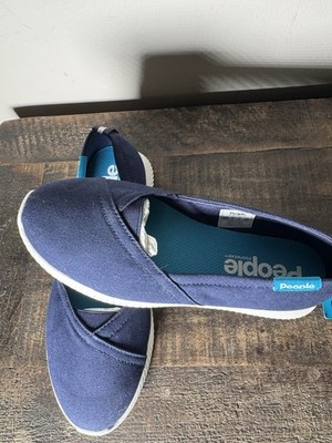 People Footwear Navy White Round Toe Slip-On Solid Flat Women's Flats US 6 EU 37