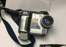 Sony Mavica MVC-FD90 Digital Camera W BATTERY ONLY