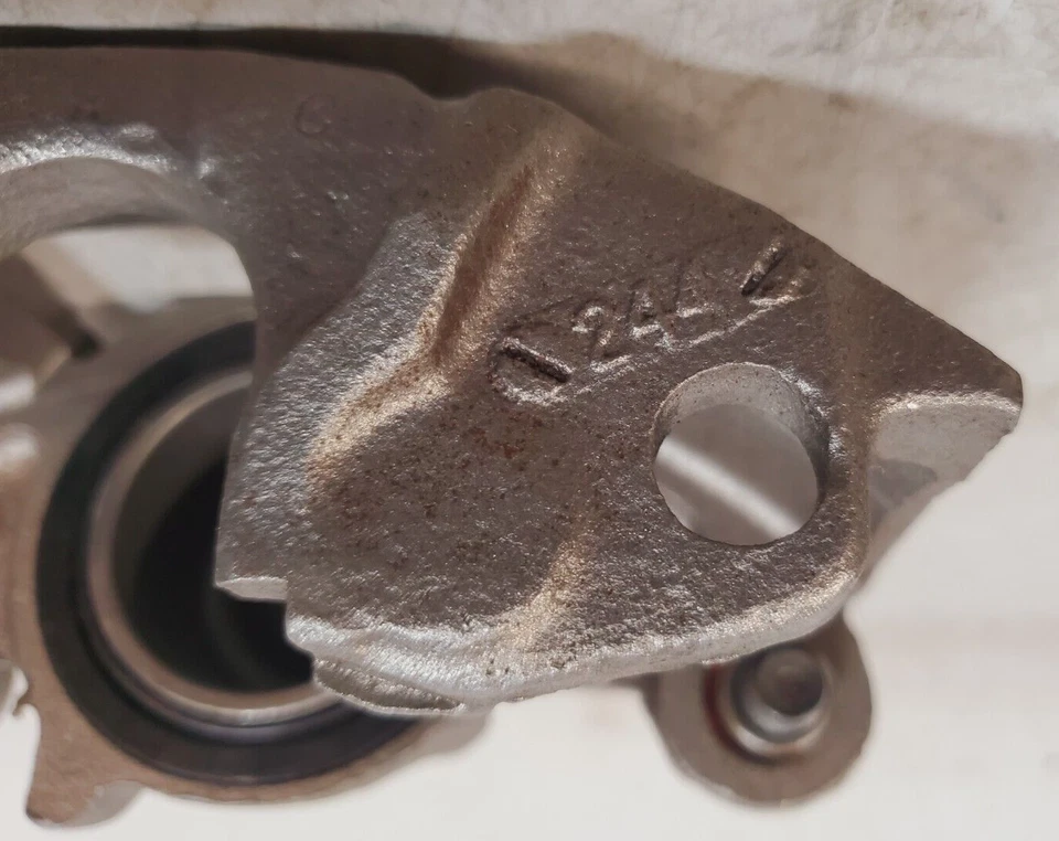 Pinza de freno de disco delantera derecha para Chevrolet 50094 | 932 | 244 | 931 | 123 Foto 3 de 4