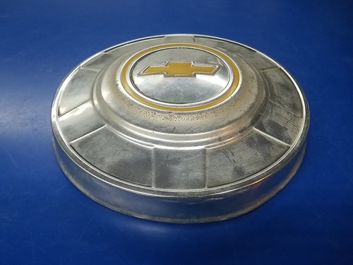 *ONE* 1973-1987 Chevrolet 3/4 1 Ton Truck ORIGINAL 12" DOG DISH HUB CAP - Picture 2 of 9