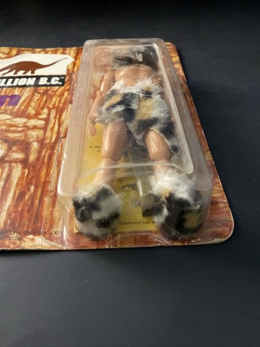 Vintage 1977 Mego One Million B.C. BC Zon Son Caveman Unpunched Card MOC - Picture 3 of 5