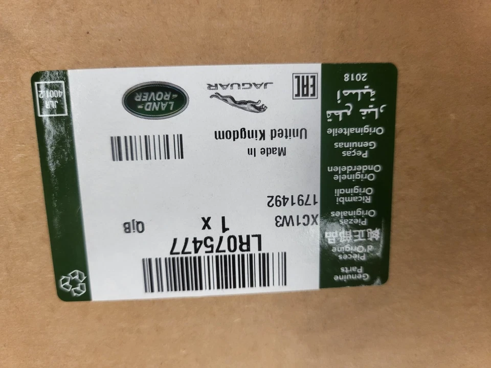 Land Rover Range Rover Sport 2015-2022 molduras traseras repuestos Foto 4 de 4