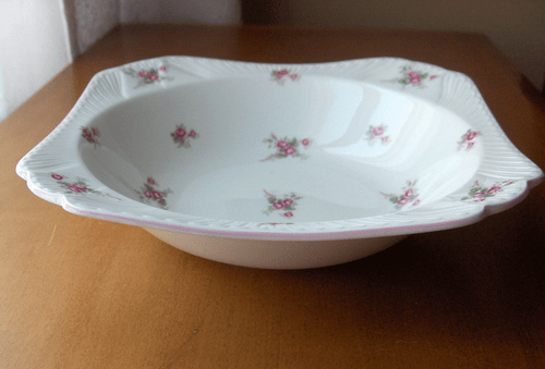 Shelley China Bridal Rose large square vegetable bowl~Pristine~made in England - Picture 3 of 8