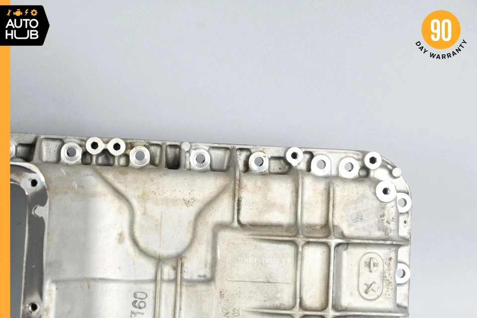 05-11 Mercedes W211 E350 CLK350 cárter de óleo superior do motor defletor panela 2720140802 fabricante de equipamento original - Imagem 3 de 4