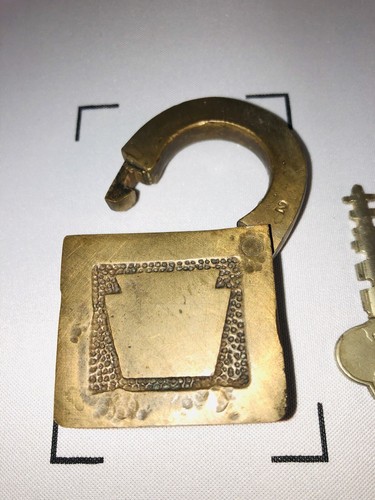 Lucchetto serratura in ottone antico ET Fraim a leva con chiave Yale & Towne 2 1/2" vintage - Foto 2 di 10