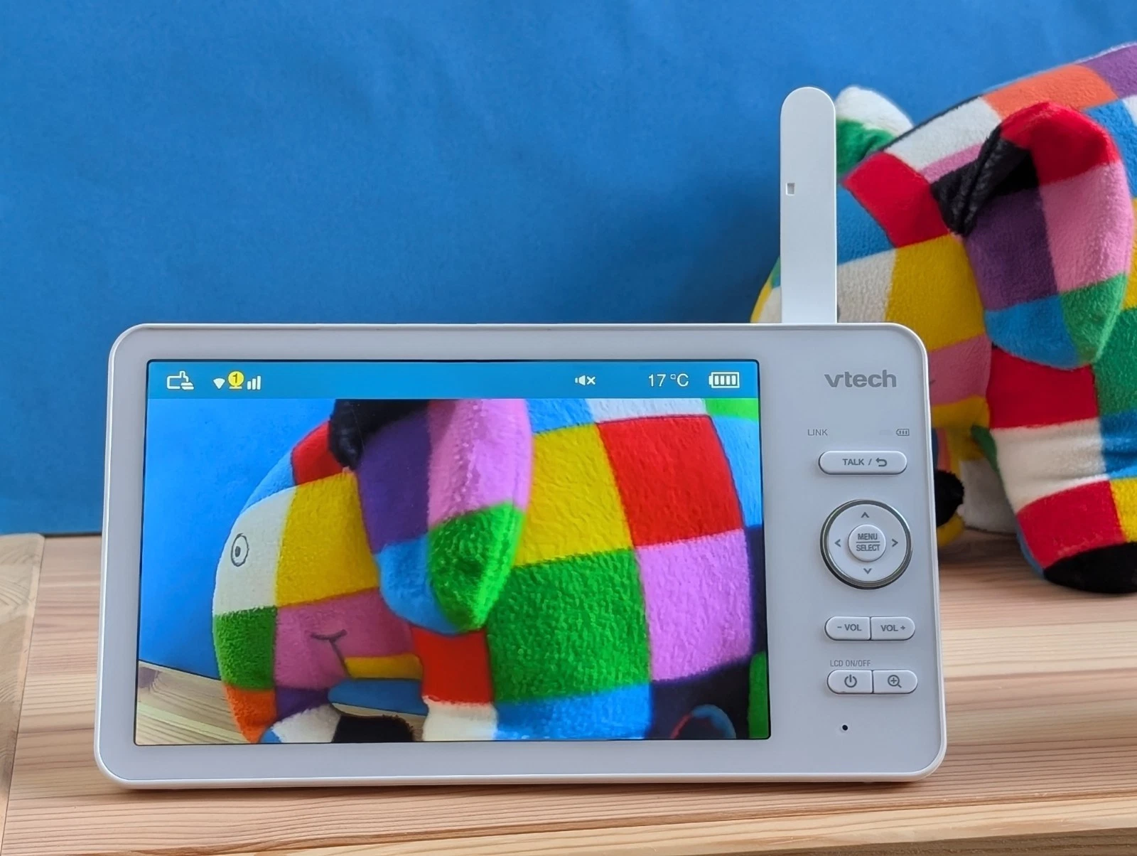 VTech RM7768HD parent unit (screen) only - NO CAMERA OR CABLE - RM7768HD screen - Picture 2 of 22
