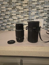 SMC Pentax-M Zoom 75-150mm f4  K-Mount lens W/ Lens Caps + Case