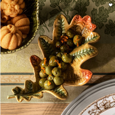 Gudrun Oak Leaf Plate by Claudia Schiffer for Bordallo Pinheiro  2.25'x5.5''x9.25