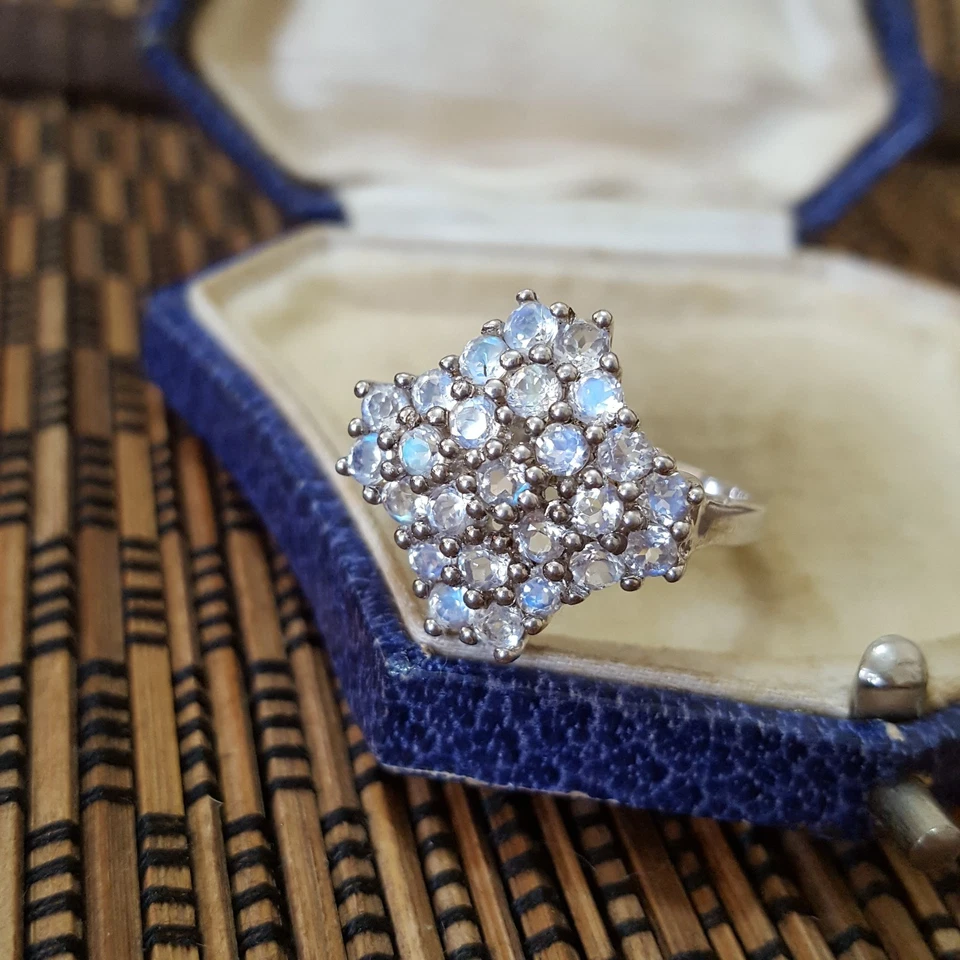 925 Sterling Silver Ring, Genuine Moonstone Cluster, Size R.5 US 8.75  - Image 4 of 4