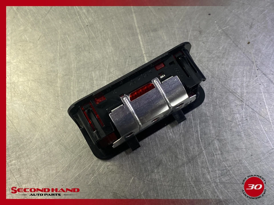 2010-2015 BMW 650i 750i Trunk Lid Rear Hatch Lamp Courtesy Light F01 F02 F06 - Image 4 of 4