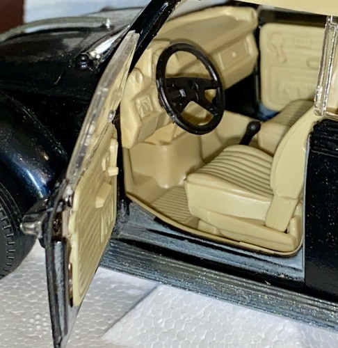 2 VW Bug 1:25 Polistil Volkswagen Beetle Cabriolet BLACK & WHITE Vintage Toys - Picture 22 of 24