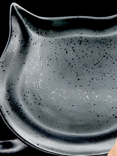 Set 2 Black Cat-Shaped Plates 8” Salad Dessert Snack Halloween Kitty 🐈‍⬛ - Bild 2 von 7