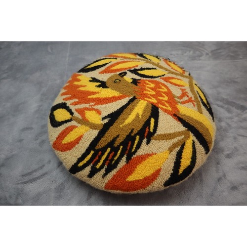 Venezuela Pillows Pair of Southwestern Aztec Indian Round Throw Pillows - Picture 9 of 22