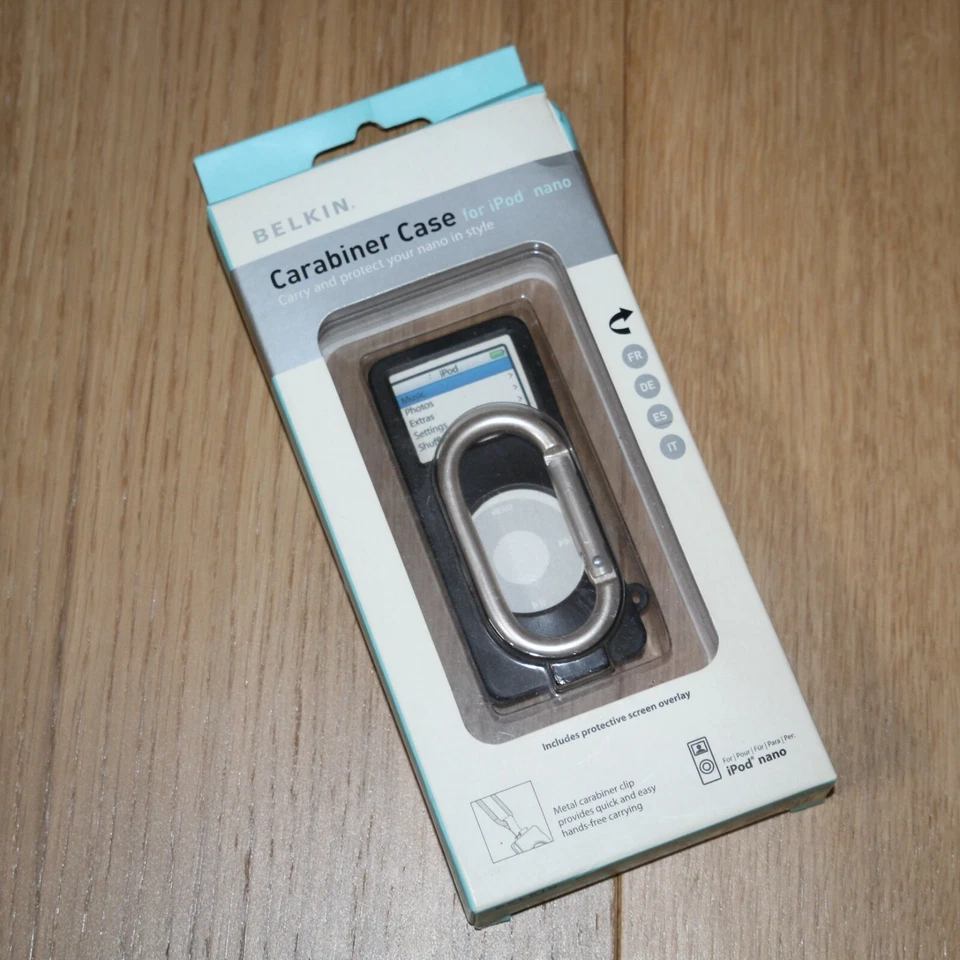 Belkin Carabiner Case, iPod Nano 1st Gen, Black Rubber Skin & Metal Clip, NEW - Image 3 of 4