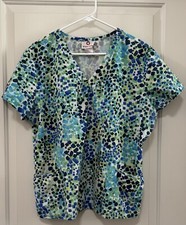 Women  s White Cross Scrub Top 2 Pockets Multi-Color Geo-Print Pattern V-Neck XL