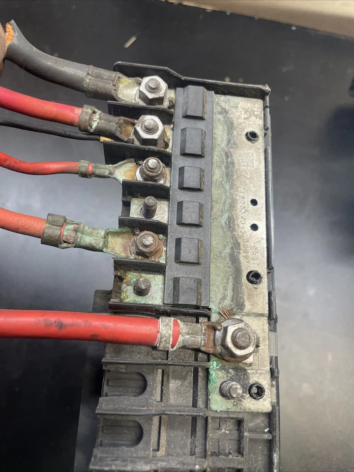 06 07 08 09 2010 VOLKSWAGEN Passat motor Jetta módulo de fusibles de 2,5 L OEM Foto 4 de 4