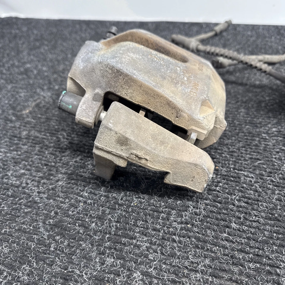 ☑️ Pinzas de freno delanteras BMW X5 X6 E70 F15 F16 2007-2018 OEM 6776784 6776783 Foto 4 de 4