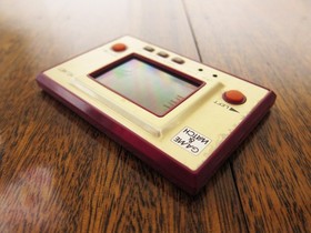 NINTENDO Helmet Game and Watch (CN-07) in Excellent Condition