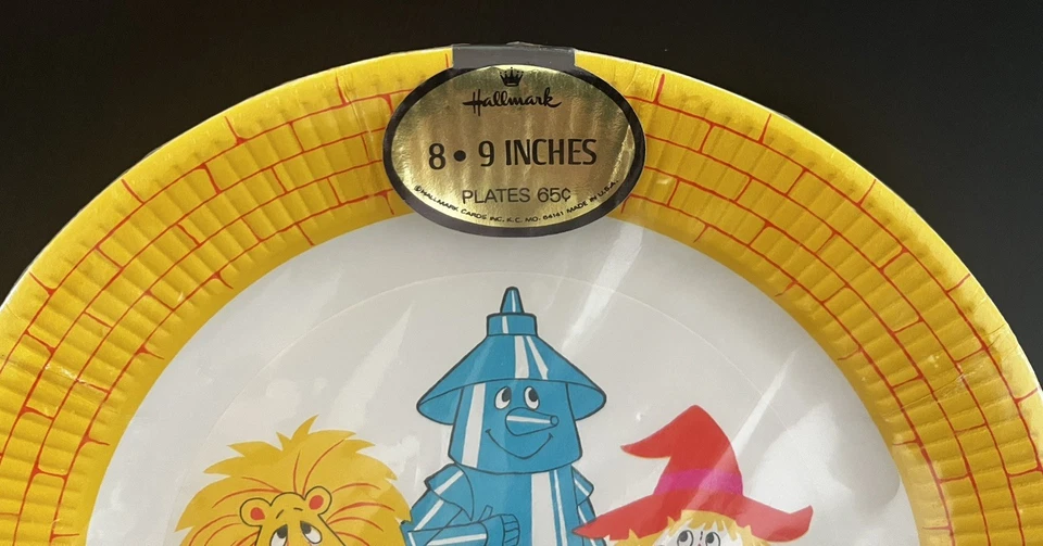NOS New Vintage Wizard of Oz Hallmark Paper Party Plates 9" Set of 8 Birthday - Image 3 of 4