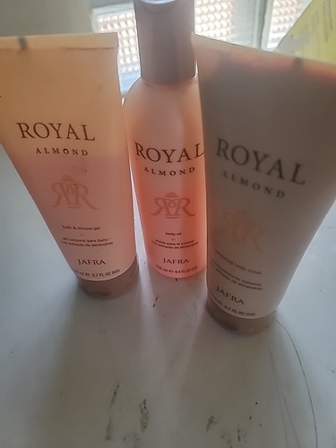 Jafra Royal Almond Rich Body Oil 8.4 OZ, Bath&Shower Gel 6.7 Oz, Body Scrub 6.7 - Picture 6 of 7