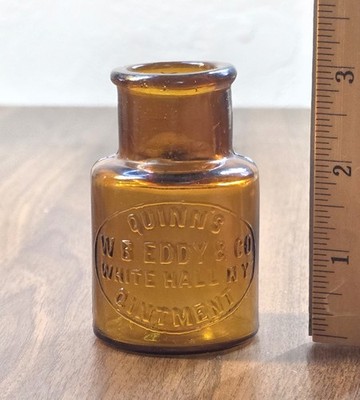 Quinn's Ointment W.E. Eddy & Co Whitehall NY Antique Medicine Bottle Jar 1890s