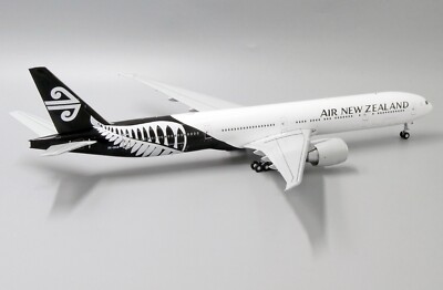 AIR NEW ZEALAND 航空機模型 1/200 B777-300ER www.JetCollector.com: Air New Zealand B777-300ER ZK-OKM 1
