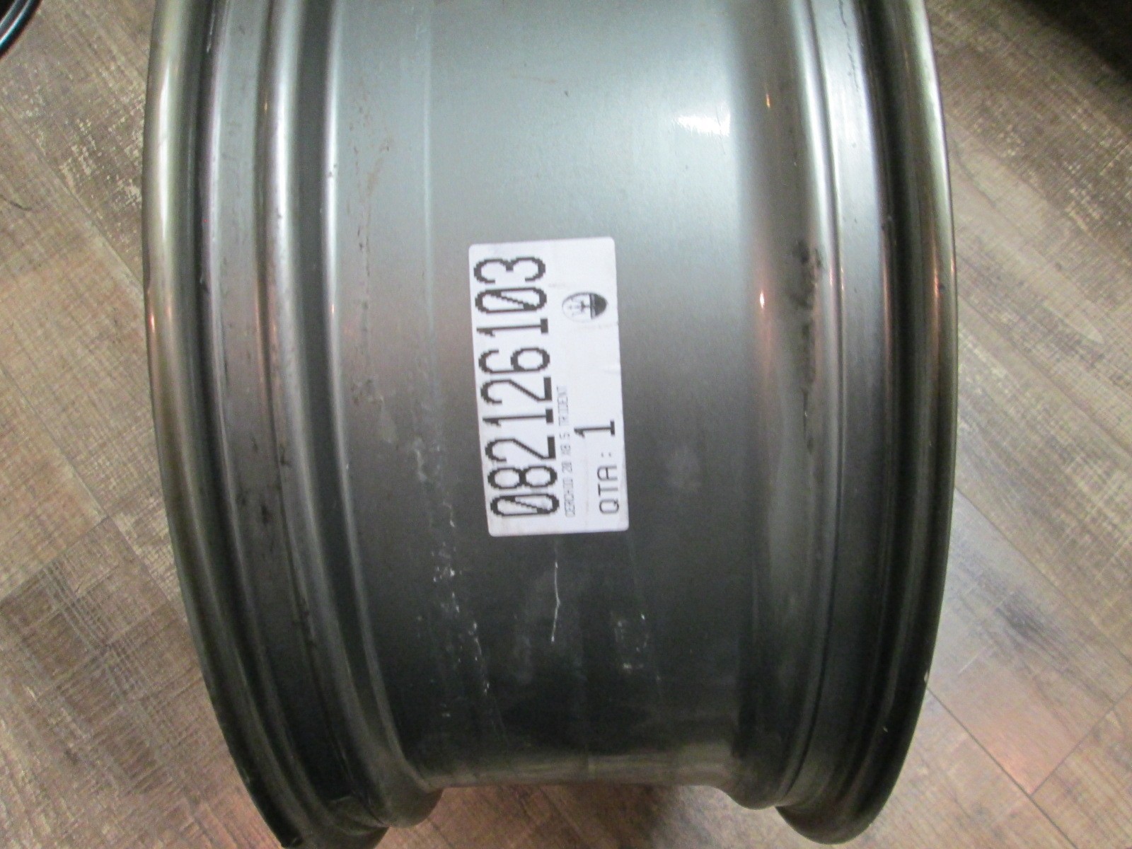 Maserati Quattroporte Front Wheel / Rim # 247163 / 82126103