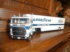 1/43rd & SEMI TRAILER FORD CLT 9000 + Good Year Racing Trailer