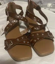 NWOT TIME  TRU WOMEN'S STUDDED GLADIATOR FLAT SANDALS BROWN Faux Leather SZ 7