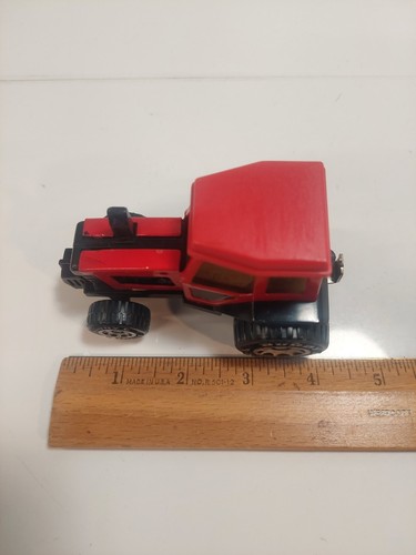 Vintage 1980 Buddy L Red Farm Tractor Plastic Steel 4" L X 2.5"W Vintage Metal - Picture 6 of 6