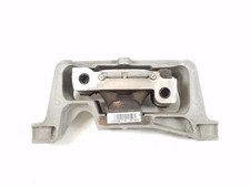 Support moteur Infiniti Q30