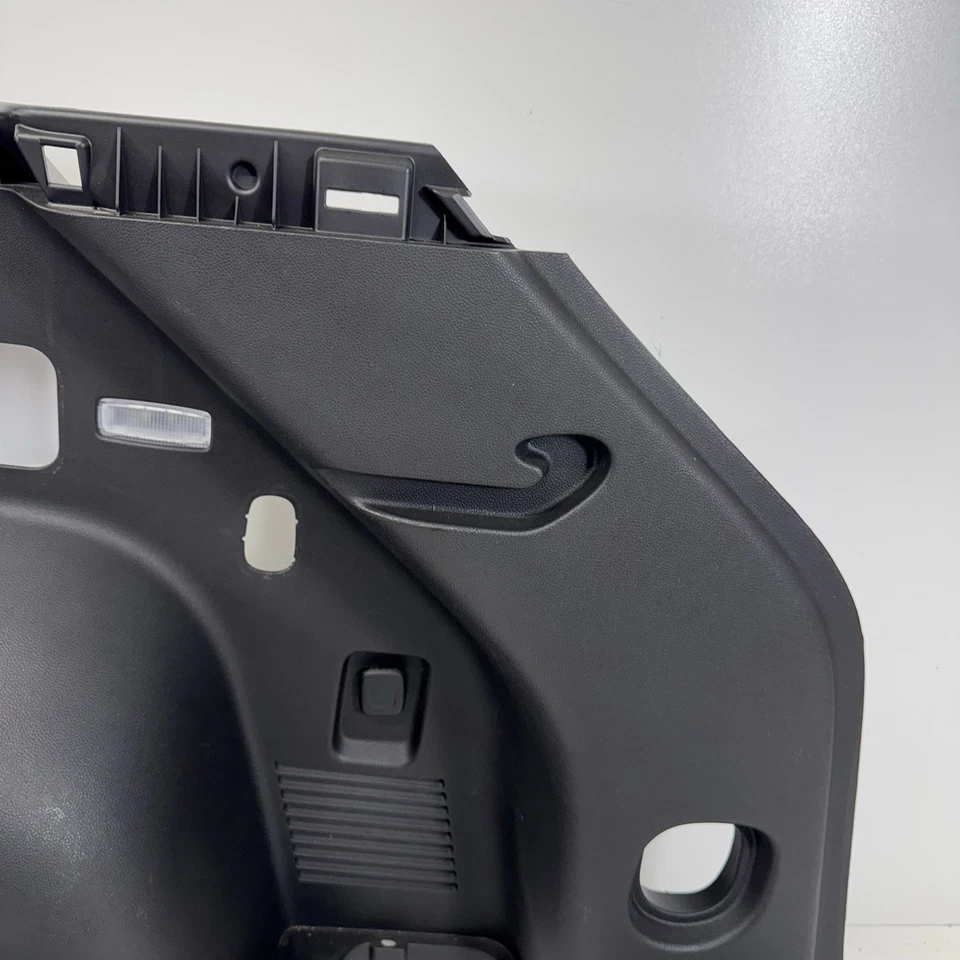 OEM CHEVROLET BLAZER 2019-2023 TRASERO DERECHO MALETERO CUARTO PANEL CUBIERTA MOLDURA Foto 4 de 4