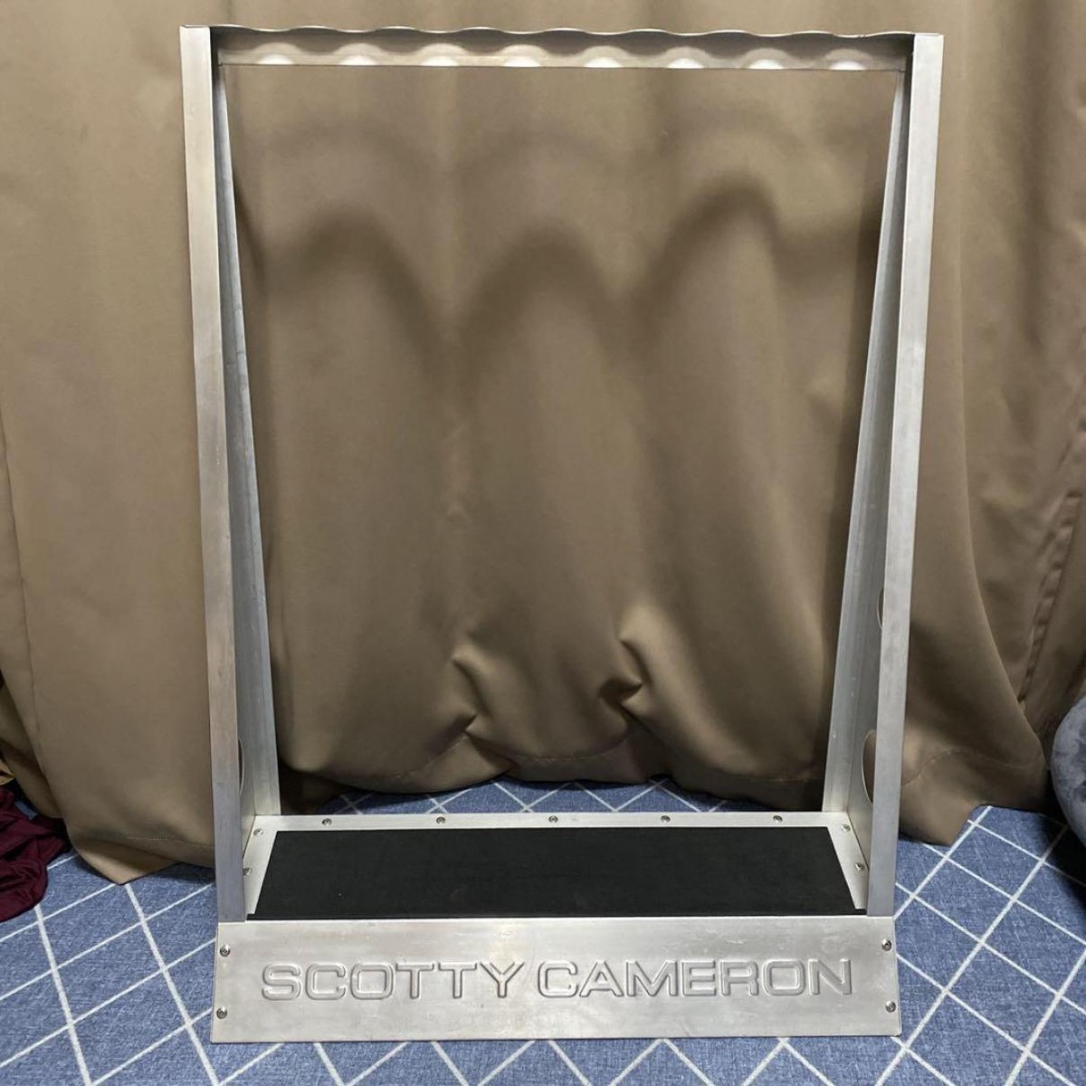 SCOTTY CAMERON フリースタンディングパターディスプレイ Putter Display - Floor Standing - Scotty Cameron