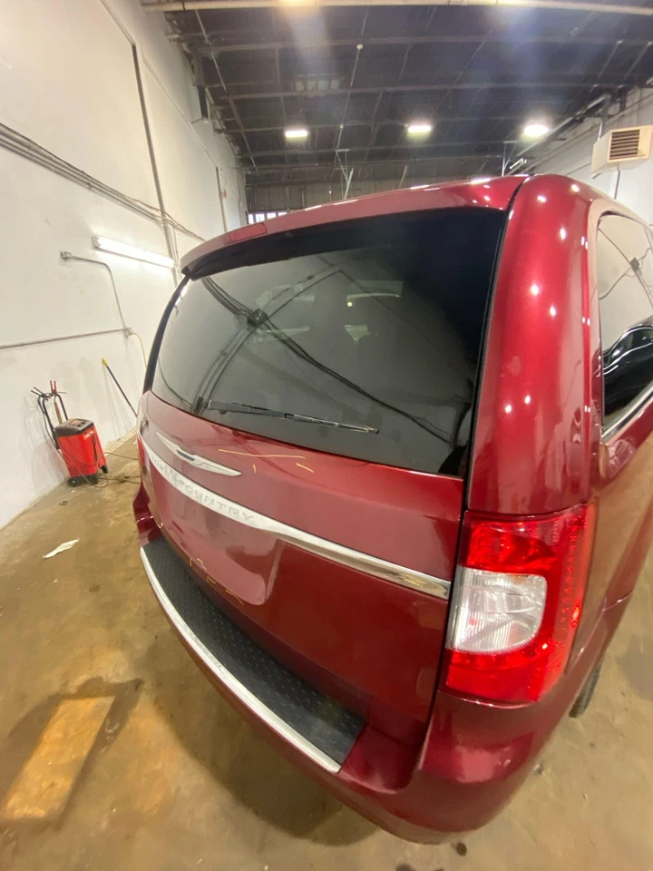 (ТОЛЬКО МЕСТНЫЙ ПИКАП) 11 12 13 14 15 16 CHRYSLER TOWN CNTRY задняя дверь багажника - Изображение 2 из 4